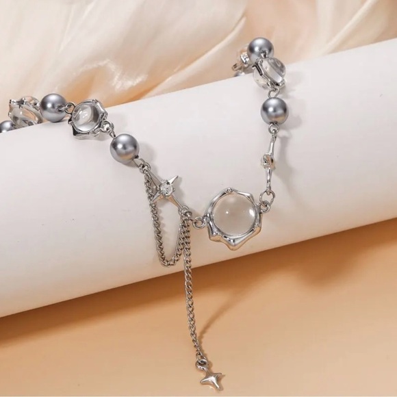 NEW Silver and Glass Ball Chocker Necklace - Picture 6 of 7